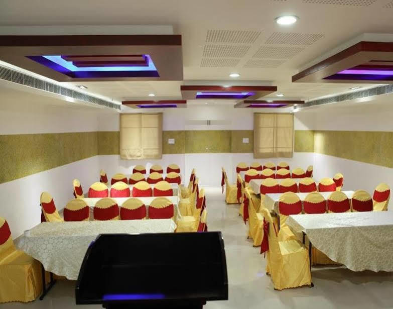 Hotel Hiton Perintalmanna Ngoại thất bức ảnh