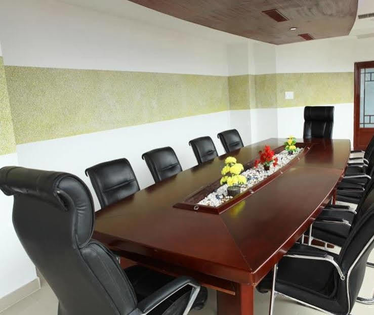 Hotel Hiton Perintalmanna Ngoại thất bức ảnh
